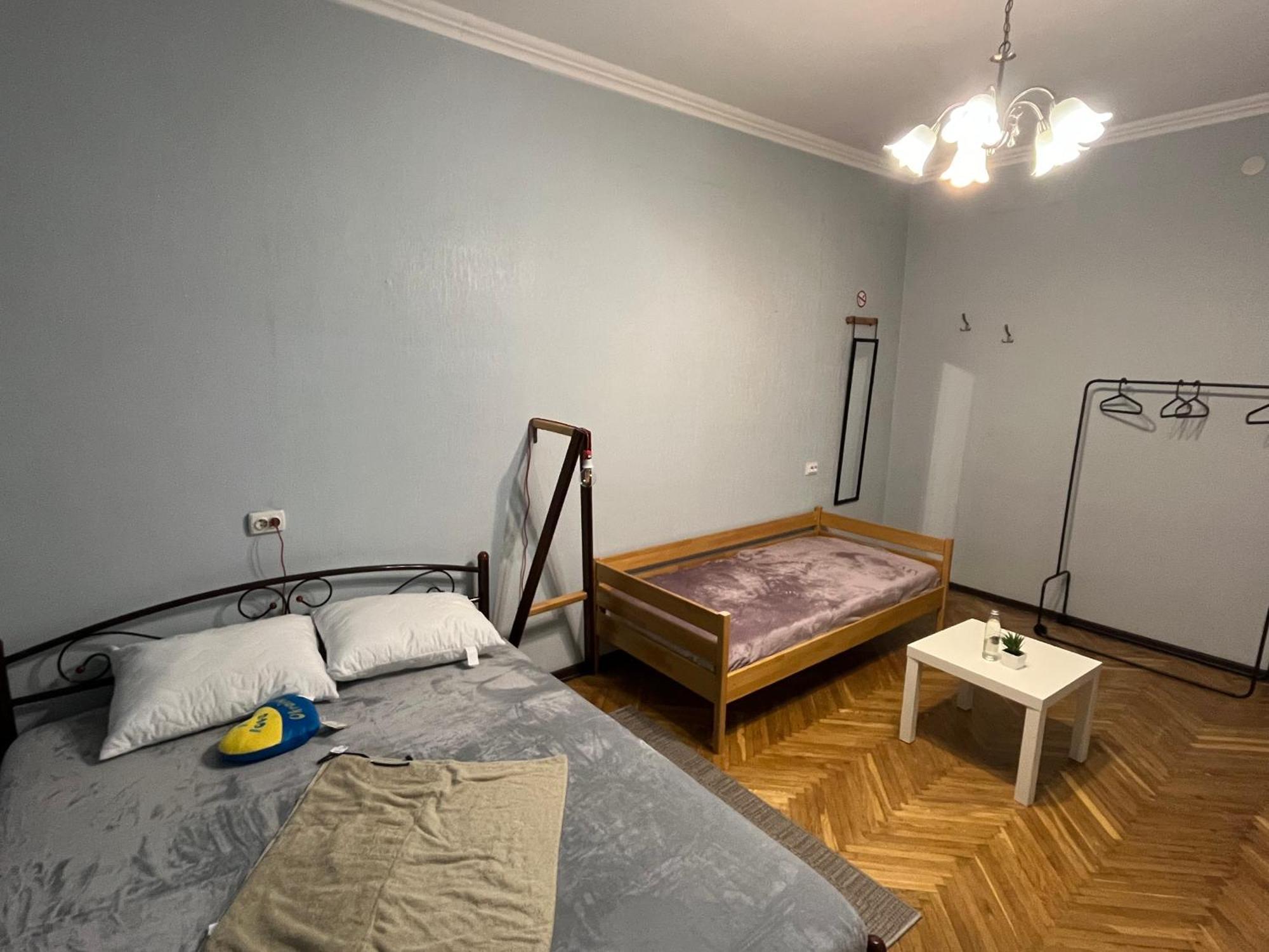 Ararat-Klovskaya Hostel-Apartments Kiev Екстер'єр фото