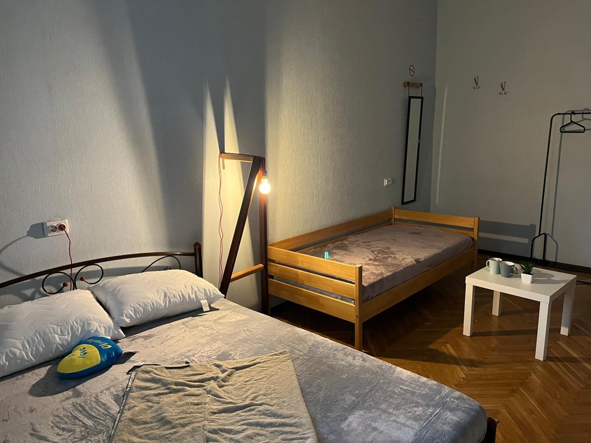 Ararat-Klovskaya Hostel-Apartments Kiev Екстер'єр фото